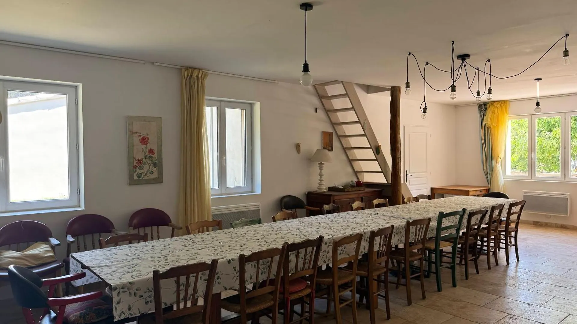 Gîte Chez Papy Richerenches Pensjonat
